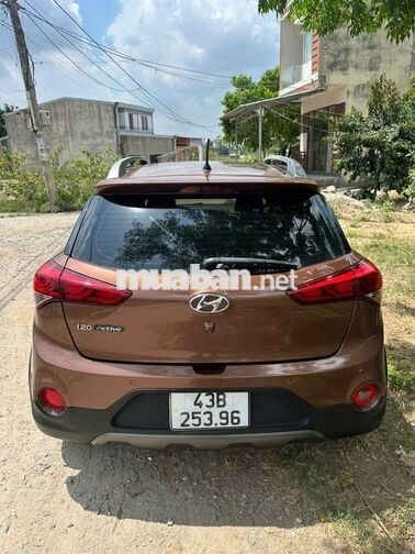 Hyundai i20 AT 2015 105.000km Nâu đất