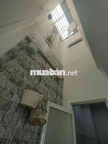 NHÀ 2TẦNG 4❌15 60M2 3PN, 2WC
MẶT TIỀN KINH DOANH ĐƯỜNG NHỰA THÔNG