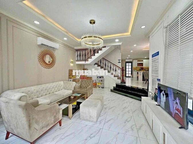 Cho Thuê Biệt thự đẹp mới – Gần Đường Nguyễn Thị Thập và Nguyễn Văn Li