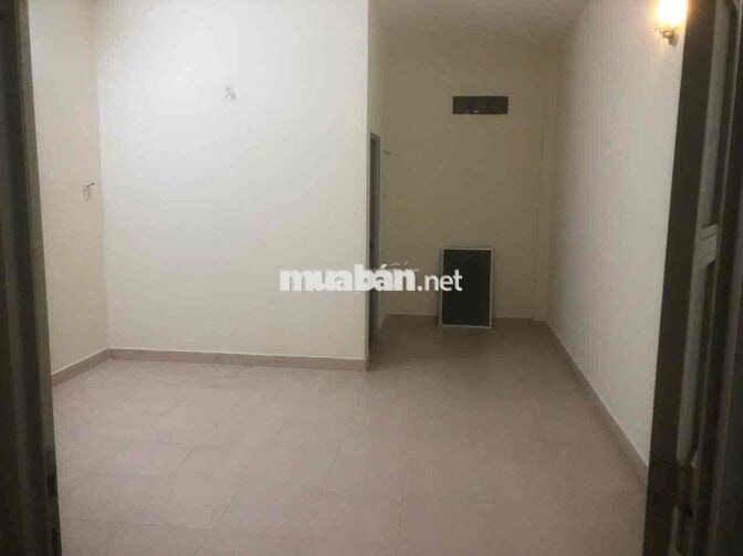 cho thuê nhà hxh ni sư huỳnh liên p10 tb. DT: 4m x 14m 2 lầu giá 14tr