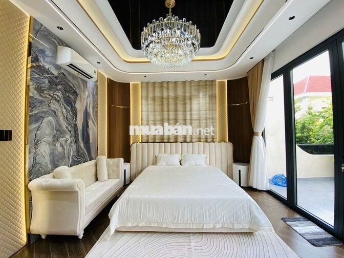 nhà gì nội thất đã 3 tỷ, bạn có tin được không, đối diện trường học.