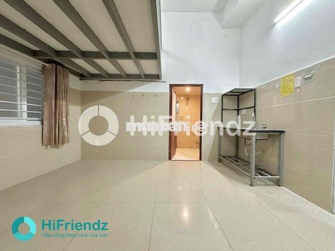 CHO THUÊ PHÒNG GÁC BANCOL 30m2 THANG MÁY NGAY THẠCH LAM_LUỸ BÁN BÍCH
