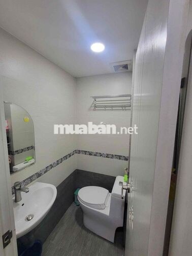 Phòng Trọ ban công riêng cửa sổ trời đón gió