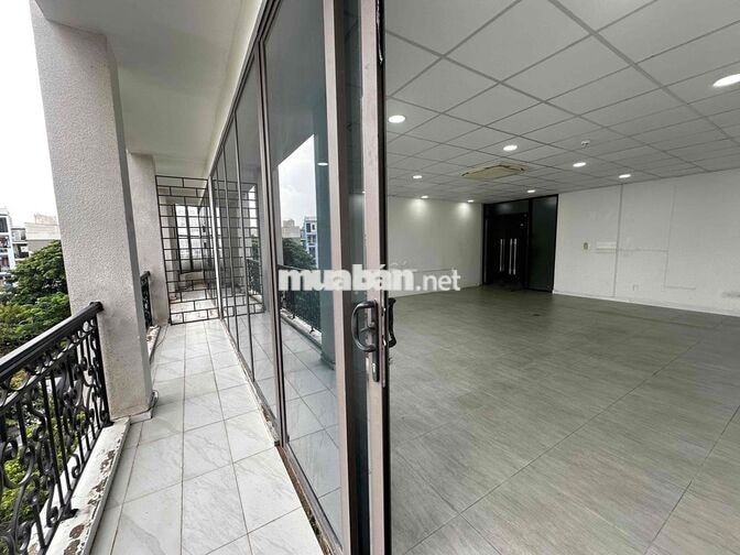 55m2 - Trung Tâm Q10 - Toà nhà góc 2MT - có ban công thoáng