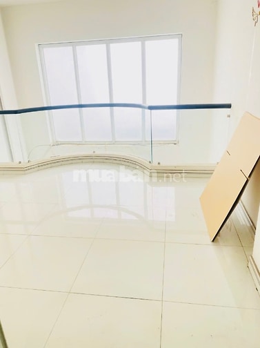 Q3 Chính chủ cho thuê nhà nguyên căn 656/8 Cmt8, P11, Q3