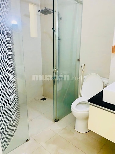 Q3 Chính chủ cho thuê nhà nguyên căn 656/8 Cmt8, P11, Q3