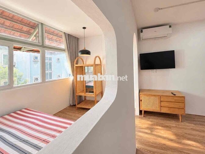 CHO THUÊ STUDIO TÁCH BẾP CỬA SỔ FULL NỘI THẤT NGAY TRUNG TÂM QUẬN 1