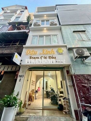 Cho thuê địa điểm kinh doanh (có thể ở lại) ở trung tâm quận 3