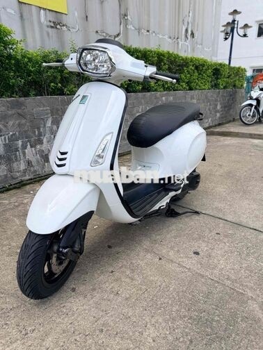 Piaggio Vespa Sprint iGet Trắng