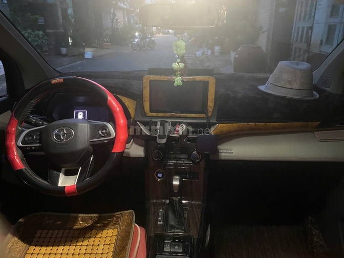 Cho Thuê xe 7 chổ Toyota Veloz Cross 2024 số tự động 13tr 1thang