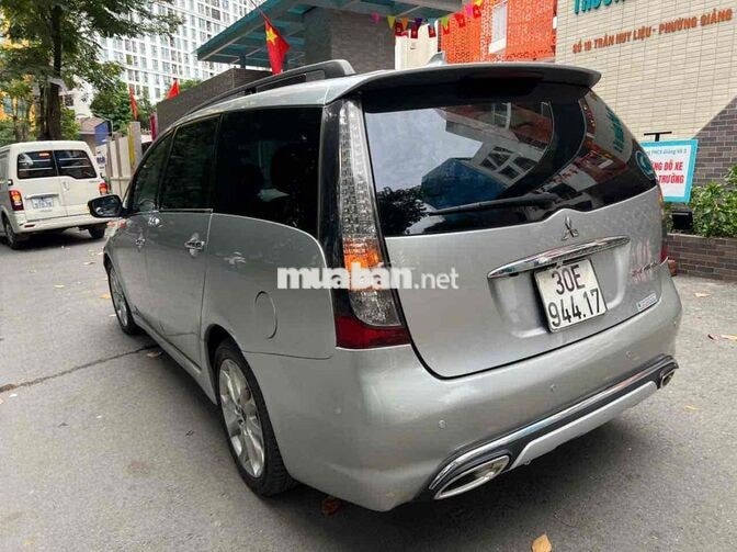 Mitsubishi Grandis 2005 Tự động Bạc