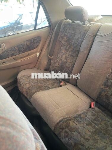 Toyota Corolla 1.6 phun xăng