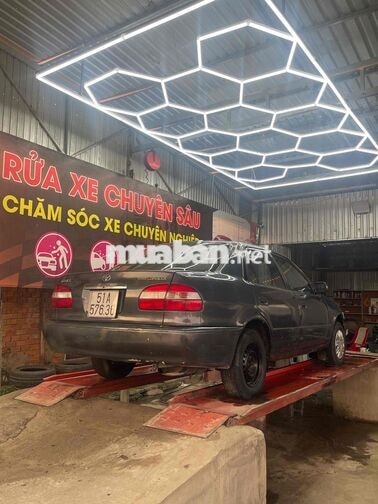 Toyota Corolla 1.6 phun xăng