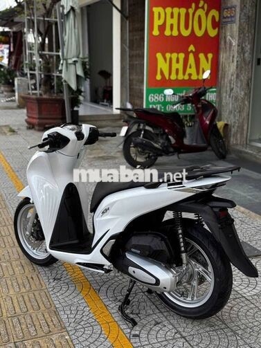 SH 150 2022 Trắng  Êm, Có trao đổi thu mua xe cũ