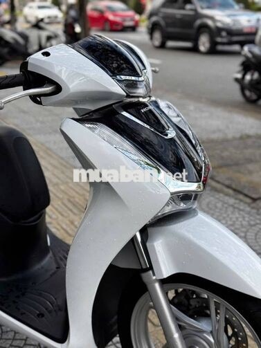 SH 150 2022 Trắng  Êm, Có trao đổi thu mua xe cũ