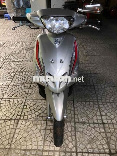 Yamaha Mio Classico màu Bạc