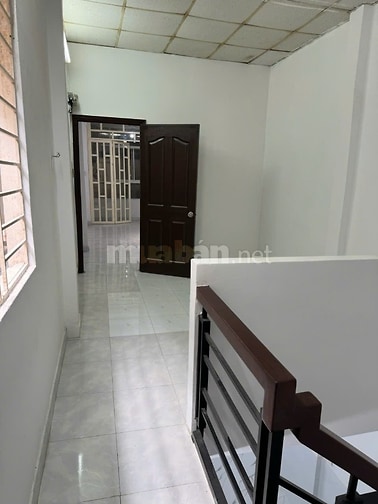 Mặt tiền Tôn Thất Hiệp, tiện kinh doanh, giao nhà ngay