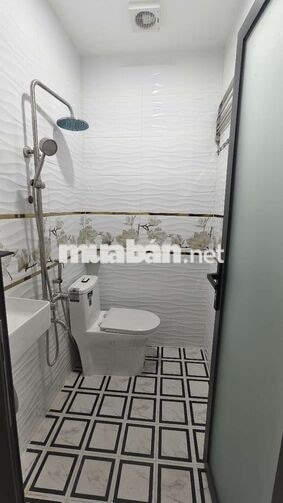 Chính chủ bán nhà hẻm 240 CMT8, quận 3 (Không tiếp ace môi giới)