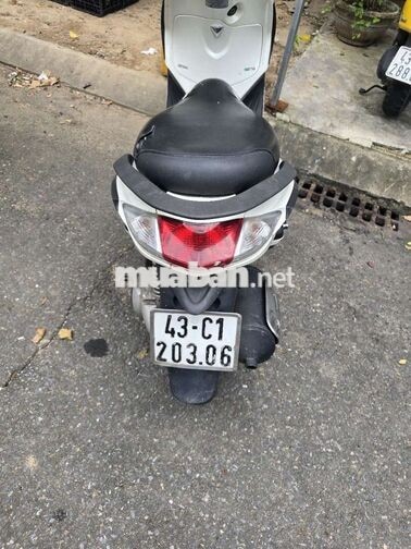 Piaggio Fly màu Trắng