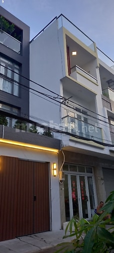 Nhà bán mặt tiền đường Lạc Long Quân Quận 11