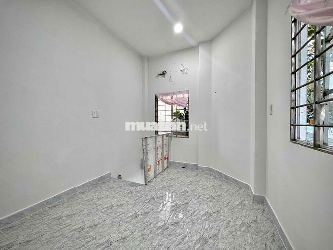 NHÀ NGUYÊN CĂN 1 TRỆT 1 LẦU KHU AO ĐÔI, MÃ LÒ HAI MẶT TIỀN SIÊU THOÁNG