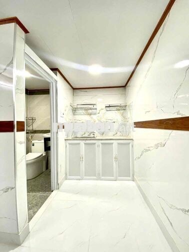 Phòng trọ Nội Thất có gác lửng, ban công phơi đồ riêng!