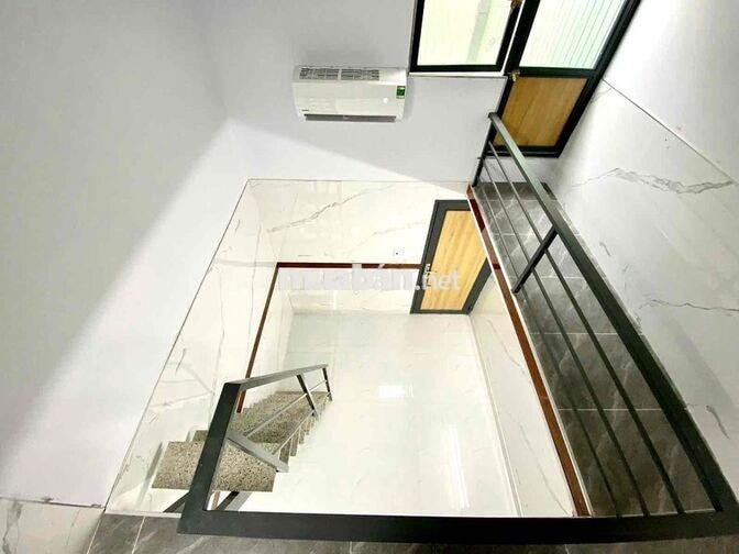 Phòng trọ Nội Thất có gác lửng, ban công phơi đồ riêng!
