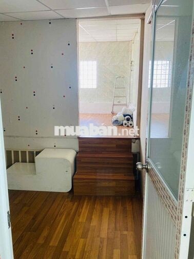 Cho thuê căn hộ chung cư 50m2 ngay trung tâm