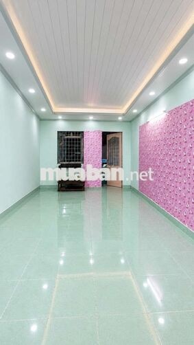 Giảm gấp bán còn 2.5 tỷ nhà SHR 34m2 sát bờ kè Tham Lương