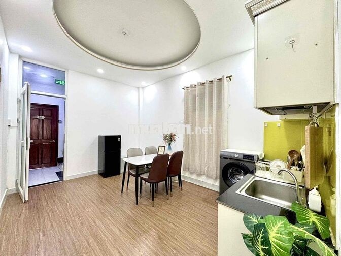 Cho thuê căn 1 phòng ngủ tách bếp rộng máy giặt full nt ở Lê Văn Sỹ Q3