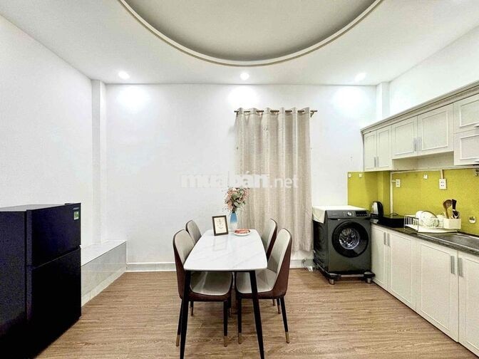 Cho thuê căn 1 phòng ngủ tách bếp rộng máy giặt full nt ở Lê Văn Sỹ Q3