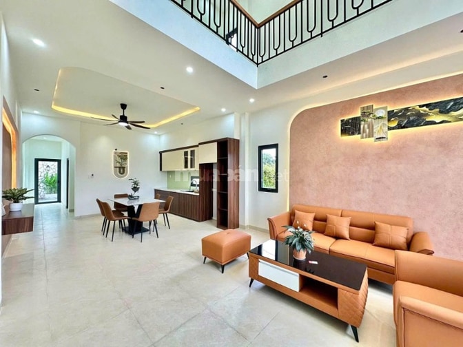BÁN NHÀ 1 TRỆT 1 LẦU GIÁP TP.HCM 