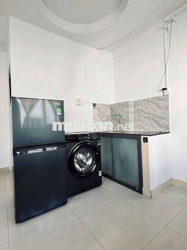 STUDIO FULL NỘI THẤT 5RTR - GẦN LOTTE, CHỢ TÂN QUY, CẦU KÊNH TẺ, RMIT