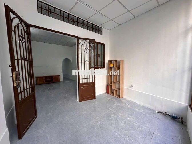 NHÀ NGAY CHỢ CÂY QUÉO - Bình Thạnh - Cấp 4, Sân Xe Rộng, 4PN