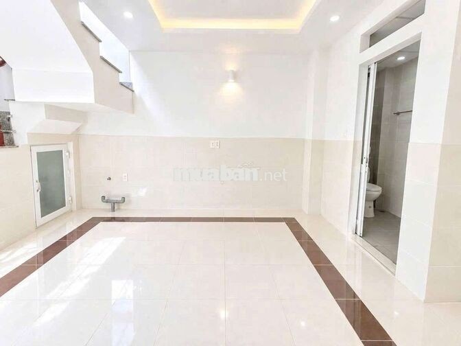CĂN GÓC 3 MẶT HẺM -  Xô Viết Nghệ Tĩnh,Bình Thạnh - 3 Lầu, Sân Thượng