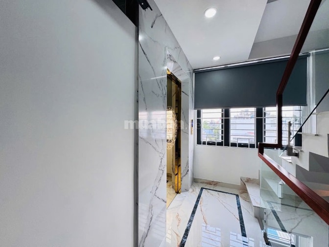 Nhà đẹp hẻm xe hơi trung tâm Gò Vấp 