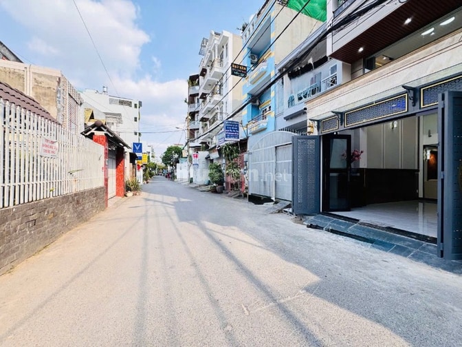 Nhà đẹp hẻm xe hơi trung tâm Gò Vấp 