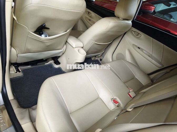 Toyota Vios Số sàn Bạc Zin 92%