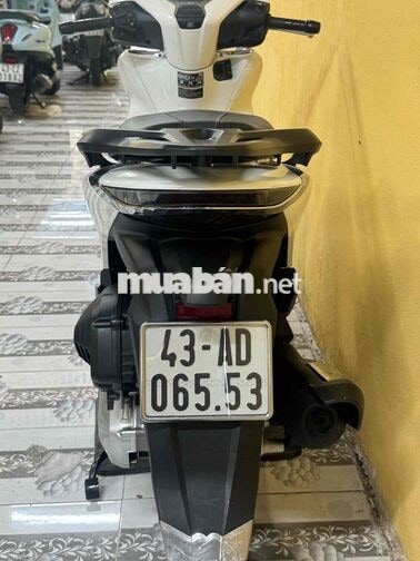 SH 125 đời 2023 trắng đen siêu mới 43AD-065.53