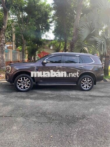 Ford Everest 2023 Titanium+ 2.0 AT 4x4 - 28700 km