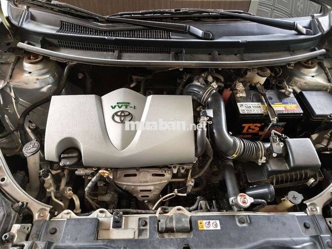 Toyota Vios Số sàn Bạc Zin 92%