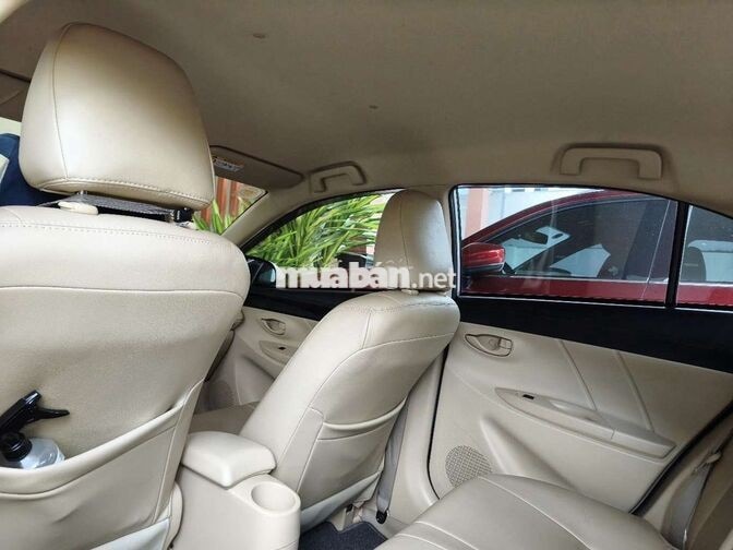 Toyota Vios Số sàn Bạc Zin 92%