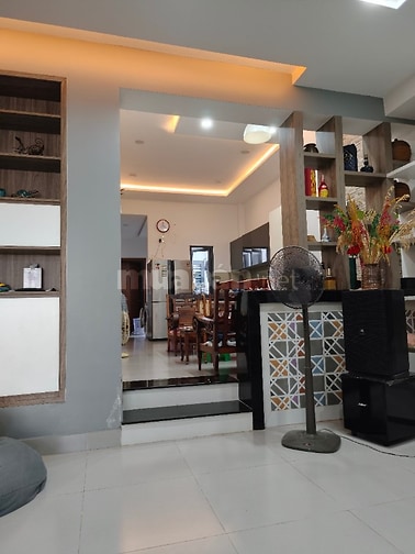 SÁT MẶT TIỀN TRẦN NÃO,NHÀ ĐẸP,SÂN ĐẬU XE HƠI,NGANG 7,5M