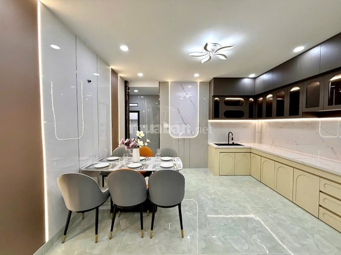 Bán nhà 3T, 2 mặt tiền, 3 bước ra Huỳnh Tấn Phát, nở hậu 5 x12, 5 tỷ