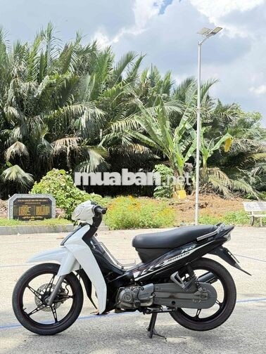🌈YAMAHA SIRIUS RC 2017 TRẮNG ĐEN BAO KÝ