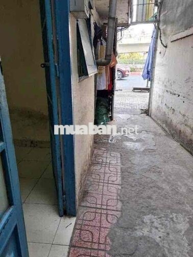 nhà nc sát mt đường tr 2 lầu 4pn nguyễn hữu cảnh p22 Q.bình thạnh