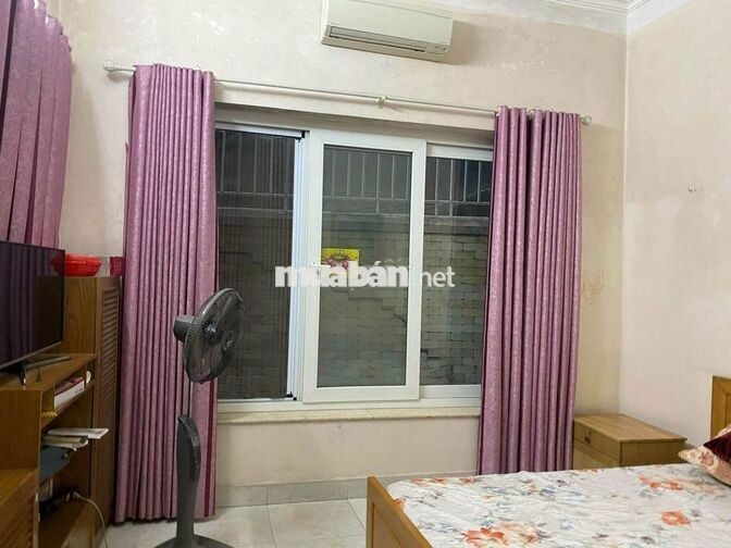 Cho thuê nhà riêng ngõ 143 Nguyễn Chính - ô tô tránh -100m2 -3 tầng
