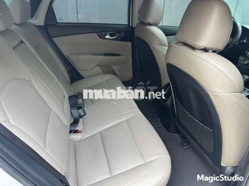 Xe Kia Cerato 1.6 AT Deluxe 2019 - 410 Triệu