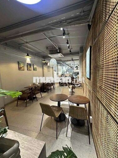 CHO THUÊ NHÀ MẶT TIỀN- 240m² – NGUYỄN GIA TRÍ, BÌNH THẠNH
