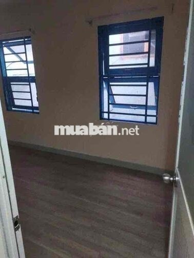 nhà nc sát mt đường tr 2 lầu 4pn nguyễn hữu cảnh p22 Q.bình thạnh